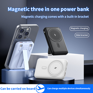 Vendere bene 10000mAh PD 22.5W <span class=keywords><strong>ricarica</strong></span> rapida magnetico <span class=keywords><strong>Wireless</strong></span> 15W portatile Power Bank cavi incorporati <span class=keywords><strong>con</strong></span> supporto per <span class=keywords><strong>telefoni</strong></span> - Product Image 2