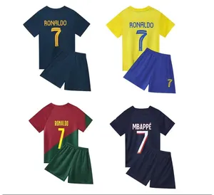 チームセットのための新しいサッカーユニフォームチームトレーニングは安いプレーヤーバージョンを着用しますサッカージャージーセットオリジナル品質のサッカーシャツ