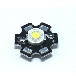 ハイパワー6V 5W 3535 <span class=keywords><strong>LED</strong></span>ウォームホワイトライト<span class=keywords><strong>SMD</strong></span> <span class=keywords><strong>LED</strong></span>チップオンボード<span class=keywords><strong>LED</strong></span>アルミニウムPCB付き高発光効率 - Product Image 1
