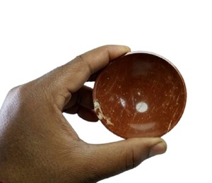 Plateau en jaspe Mariam avec bol en pierres précieuses finement sculptées, accents de calligraphie fine, élégance Feng Shui et breloque cadeau - Product Image 1