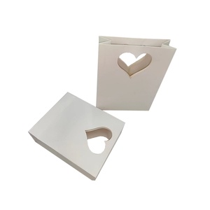 Custom Luxury High Quality Packaging Paper <b>Bag</b> Clothing Shopping Paper <b>Bag</b> <b>Gift</b> Paper <b>Bag</b> With Handle - Product Image 4