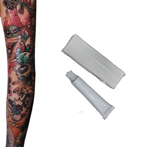 น้ำยาทำความสะอาดผิวก่อนสักลายสำหรับร้านเสริมสวยและร้านสักลายถาวร ใช้ก่อนครีมผงสักลาย 30 กรัม - Product Image 1