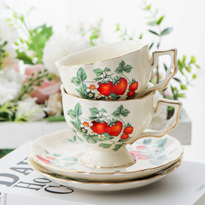 Tazza <span class=keywords><strong>da</strong></span> tè <span class=keywords><strong>Vintage</strong></span> e piattino Set 7.5 oz 200ml tazza <span class=keywords><strong>da</strong></span> tè in porcellana regalo di nozze <span class=keywords><strong>tazze</strong></span> di fiori in ceramica - Product Image 1
