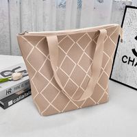 Sac fourre-tout personnalisé de luxe léger avec fermeture éclair, classique, moderne, durable, tendance et décontracté