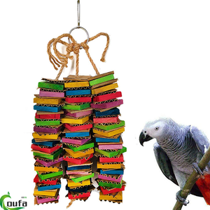 Métal Cuir Bois Oiseau Jouet À Mâcher Perroquet Morsure Feuille <span class=keywords><strong>De</strong></span> Maïs <span class=keywords><strong>Os</strong></span> <span class=keywords><strong>De</strong></span> <span class=keywords><strong>Seiche</strong></span> avec Luffa Herbe Soie Décoratif Accessoires <span class=keywords><strong>Pour</strong></span> Animaux <span class=keywords><strong>De</strong></span> Compagnie - Product Image 4