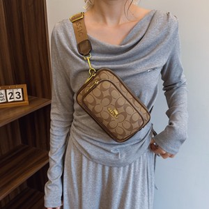 Sac à appareil photo en PU de haute qualité, style rétro européen tendance, fermeture éclair géométrique, portable, bandoulière, sac messager pour femmes.625 - Product Image 3