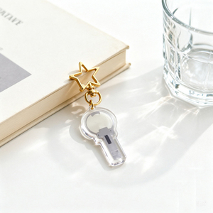 พวงกุญแจอะคริลิคแบบแท่งไฟ Kpop จองกุก สเตรย์คิดส์ ทไวซ์ เอทีซ ไรซ์ อิลลิท เอสเอ็นเอสดี จี-ดราก้อน เบบี้มอนสเตอร์ อิทซี่ ซีบีวัน ไอวี ของขวัญ - Product Image 5