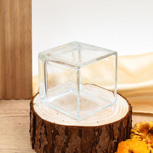 <span class=keywords><strong>Prix</strong></span> d'usine bon marché 80ml 130ml 300ml 640ml Contenant de bougie en verre transparent carré Pot de bougie pour bricolage Noël Saint-Valentin - Product Image 3