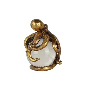 Tượng Điêu Khắc Động Vật Bằng Nhựa, Hình Cá Sấu, Bạch Tuộc, Thằn Lằn, Khỉ Với Quả Cầu Pha Lê Trang Trí Nhà Cửa - Product Image 6