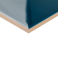 Baldosa Pure Atlantis Glossy de 10x10 cm, 6.8 mm de grosor, bordes irregulares para uso en paredes y suelos.