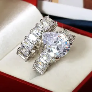 Factory Handmade Brass Metal Couple Ring Pear White Color Zircon Ice Flower Cut Ring Set Popular Fashion Wedding Ring Women Men