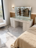 Offre Spéciale de coiffeuse moderne avec miroir éclairé par LED Usine Vente en gros Bureau de courtoisie moderne avec rangement pour meubles de chambre à coucher