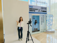 Armoire d'affichage holographique à écran tactile 3D de vente chaude Holobox transparent interactif pour l'utilisation d'ascenseur