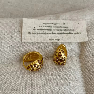 Boucles d'oreilles tendance en forme de goutte d'eau, plaquées or 18 carats PVD, en acier inoxydable, résistantes au ternissement - Product Image 6