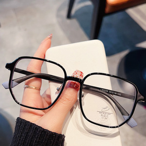 2025 uomini donne montatura in metallo occhiali miopia tendenza <span class=keywords><strong>lenti</strong></span> ottiche con prescrizione Unisex eleganti occhiali <span class=keywords><strong>da</strong></span> <span class=keywords><strong>vista</strong></span> oversize - Product Image 2