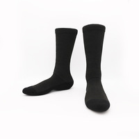Chaussettes de sport unisexes en bambou antibactériennes sans coutures confortables de grande taille respirantes pour les diabétiques