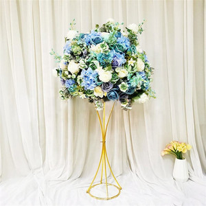 Estante <span class=keywords><strong>de</strong></span> flores dorado <span class=keywords><strong>de</strong></span> plomo para boda, canasta <span class=keywords><strong>de</strong></span> flores <span class=keywords><strong>de</strong></span> Metal, Triángulo Dorado alto, soporte <span class=keywords><strong>de</strong></span> flores para centros <span class=keywords><strong>de</strong></span> mesa <span class=keywords><strong>de</strong></span> decoración <span class=keywords><strong>de</strong></span> boda - Product Image 2