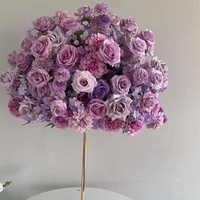 C-338 Boule de fleurs artificielles en soie violette personnalisée, décoration de table de mariage, centre de table de mariage, décorations de table