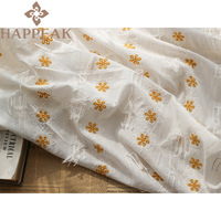 Tissu en dentelle de coton brodé à œillets floraux HAPPEAK avec pompons tournesol pour robe d'été