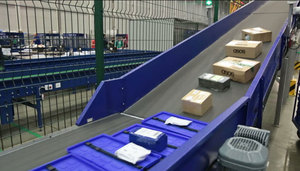 מסוע PVC רב שכבתי עמיד בפני שחיקה ללוגיסטיקה ולמיון במחסנים - Product Image 2