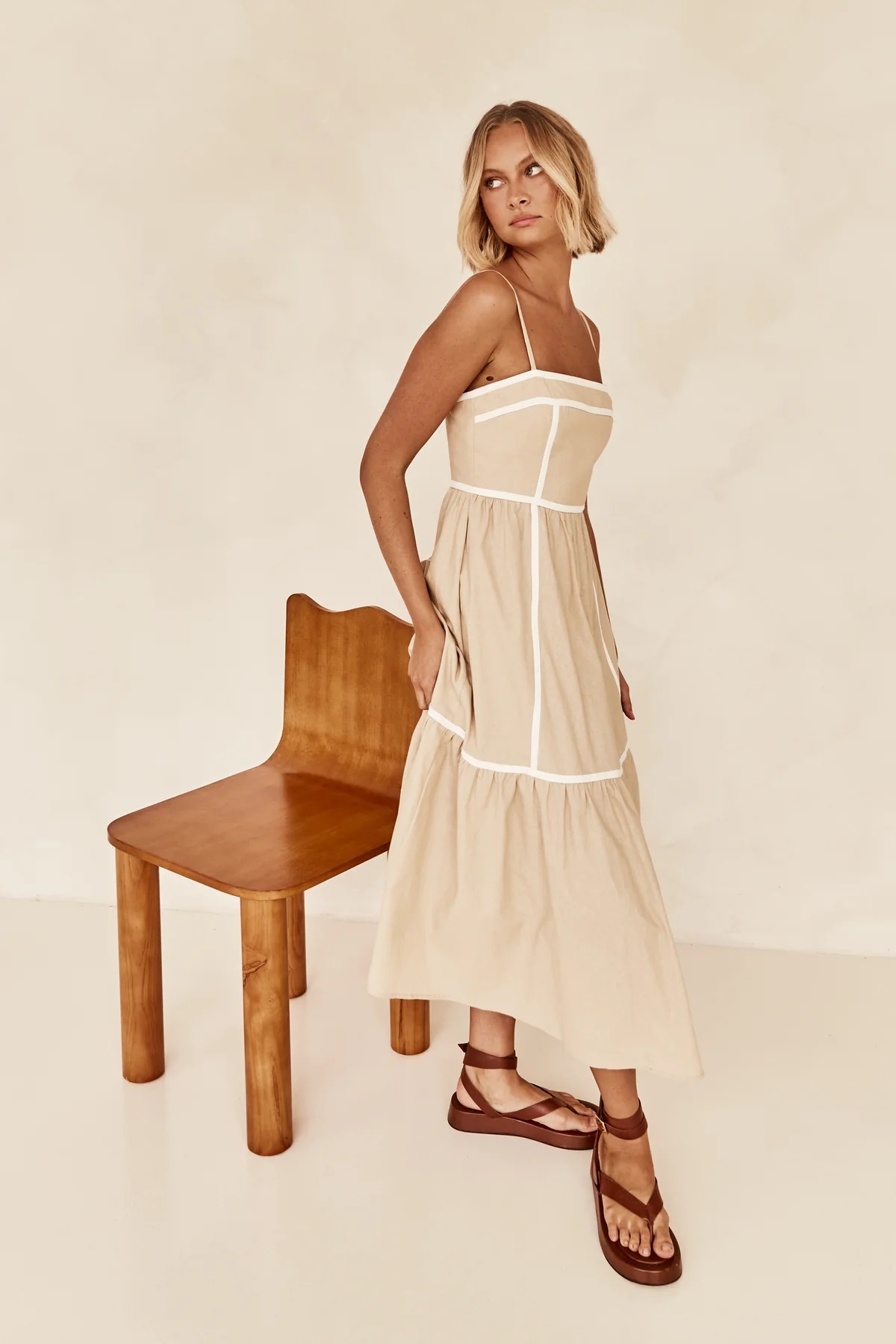 Beige &White Lines