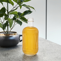 Verre bouché Gin Spirit Liqueur Vodka Vin Bottles-500ml 700ml 750ml Tailles Surface sérigraphiée pour l'utilisation de l'eau