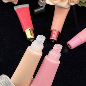 Brillo Labial Vegano y <span class=keywords><strong>Cruelty</strong></span>-<span class=keywords><strong>Free</strong></span> con Fórmula Voluminizadora, Sabor a Frutas, Etiqueta Privada, Logotipo Personalizado, Venta al Por Mayor con MOQ Bajo - Product Image 2