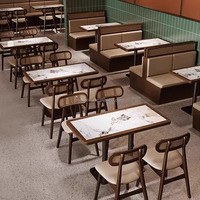Canapé en rotin rétro haut de gamme de style sud-est, chaise en rotin et table en marbre pour hôtel, café et restaurant
