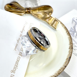 All'ingrosso tungsteno e acciaio inossidabile combinazione anello da uomo scanalature inclinate <span class=keywords><strong>per</strong></span> la sabbia disegno due colore modello di progettazione <span class=keywords><strong>per</strong></span> la festa - Product Image 3