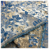 YX1236 Vente en gros de tous types de tissus brodés de luxe, polyester, tissu brodé 3D gaufré, fil teint en or, pour vêtements