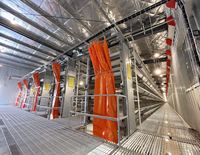 Équipement pour volaille Cage automatique pour poules pondeuses à 4 niveaux Cage pour volailles ramassant des œufs de poule Cage pour poules pondeuses pour nouvelle ferme