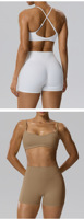 Ensemble de sport et yoga respirant le plus vendu : Soutien-gorge de sport uni et short de yoga trois-quarts effet fessier galbé BB202+62423