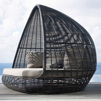 Hotel Triangle Strandliegen Rattan Wicker Sonnenliege Outdoor-Möbel Chiase Lounge Sonnenliegen mit Baldachin