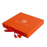 Boîte cadeau rigide magnétique personnalisée, pelliculage mat, gaufrage à chaud or, doublure en éponge invisible, emballage papier PR haut de gamme de luxe