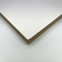 MDF de haute qualité, adapté à la fabrication de meubles.