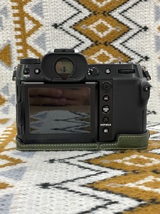 กล้องมืออาชีพ FUJIFILM GFX50S II กล้องดิจิตอลฟอร์แมตกลาง 51.4MP ถ่ายวิดีโอ 4K มือสอง - Product Image 3