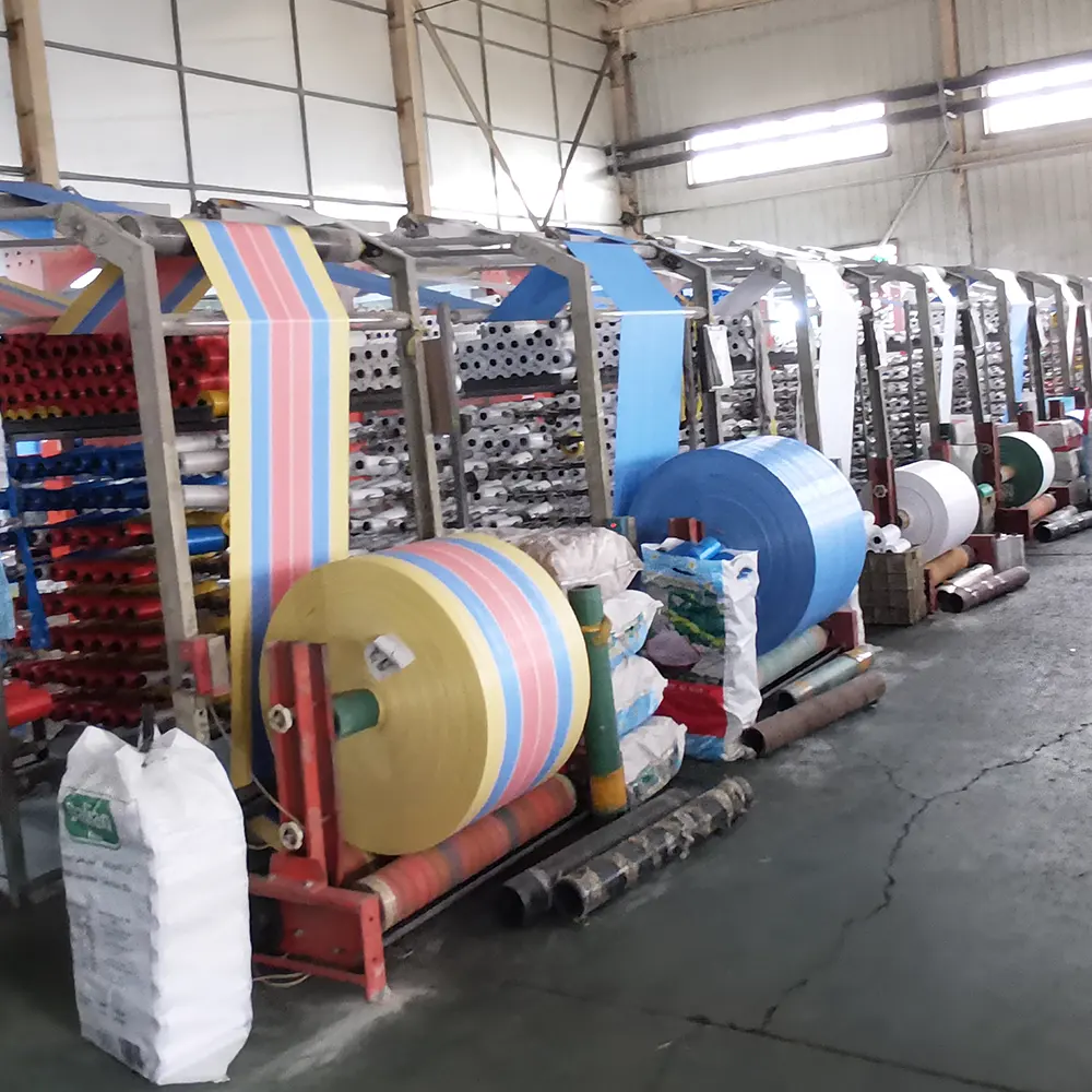 Nhà Máy Bán Hàng Trực Tiếp PP Dệt Hình Ống Vải Trong Cuộn Để Làm Nhựa Polypropylene Mua Sắm Túi Bao Tải