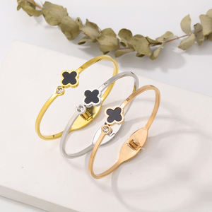 Pulsera de acero inoxidable personalizada de alta calidad, resistente al agua, oro/plata/Negro, trébol de cuatro hojas, pulsera de circón - Product Image 2