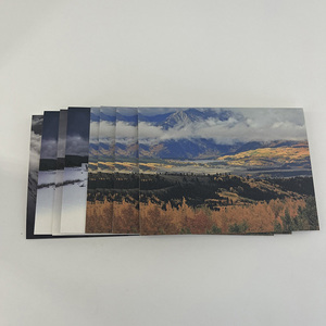 Carte postale de luxe personnalisée avec logo en feuille d'aluminium, impression recto-verso, papier cartonné épais - Product Image 5