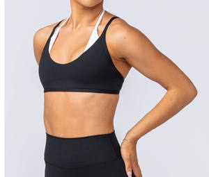 Contraste 2 en 1 Halter Yoga Bra Design y Sleek Narrow Hem Bind Newest False Two Pieces Crop Top - Product Image 4