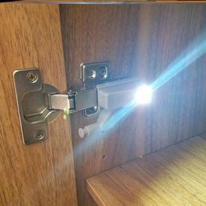 Accessoires <span class=keywords><strong>de</strong></span> meubles Charnière d'armoire hydraulique à faible consommation d'énergie Charnières cachées <span class=keywords><strong>Lampe</strong></span> à LED pour meubles - Product Image 4