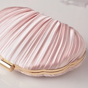 Bolsos de mano de lujo para mujer, bolso de noche tipo clutch de satén, color sólido, plisado, con cierre de solapa de diseñador, bolso de fiesta para dama. - Product Image 3