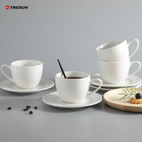 Vente en gros de vaisselle personnalisée de 200 ml, tasse à thé et à café blanche, tasse et soucoupe en céramique de porcelaine de luxe en relief