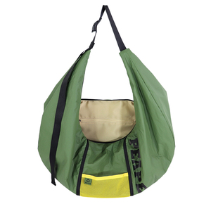 Sac bandoulière Tyvek léger pour femme, style hobo ou sac de poitrine, idéal pour les sorties. - Product Image 4