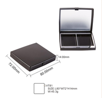 Boîtier compact en plastique à deux compartiments conçu pour deux teintes de poudre, un compartiment peut être réservé pour un houppette à poudre