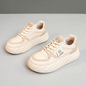 HY5817 nouvelle version coréenne hauteur augmentant les chaussures de loisirs chaussures de sport à semelles épaisses pour femmes - Product Image 2