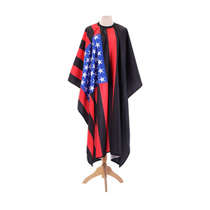 Cape de coiffure imperméable anti-adhésive pour salon de coiffure, design drapeau américain noir et rouge - Product Image 5