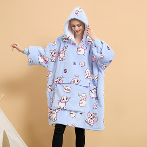 Sweat-shirt Sherpa surdimensionné à capuche pour femme, design poche géante, personnalisé d'usine, couverture portable - Product Image 6