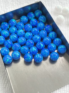 Opale bleue créée en laboratoire, perles rondes à demi-trou de 1,0 mm avec iridescence pour la fabrication de bijoux - Product Image 4
