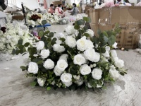 F118 Centre de table en soie artificielle jaune, boules de fleurs d'hortensia et de roses, chemin de table pour allée de mariage, décoration pour fêtes, hôtels et mariages